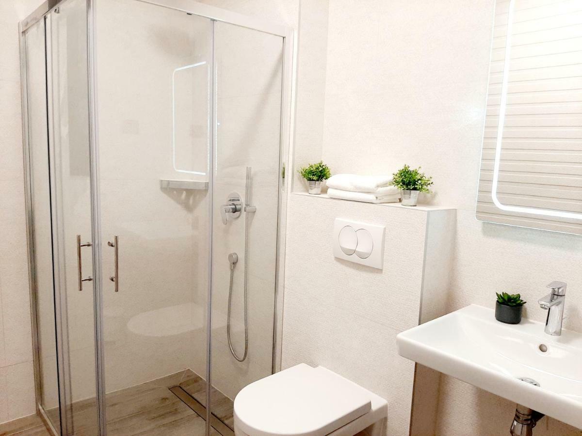 Apartment Regina Dubrovnik - Free Parking Exterior photo